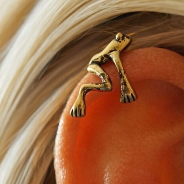 Frog Stud Earrings, Ear Cuff, Frog Ear Jewelry Silver, Animal Earring, Silver Earrings, Fun Earrings, Cute Frog Earrings, Frog earrings