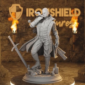 Puede incluir: Una taza de cerámica blanca con un asa negra y el texto "But First, Coffee" en negrita negra. La taza está sobre una superficie de madera. La taza mide aproximadamente 10 cm de alto.