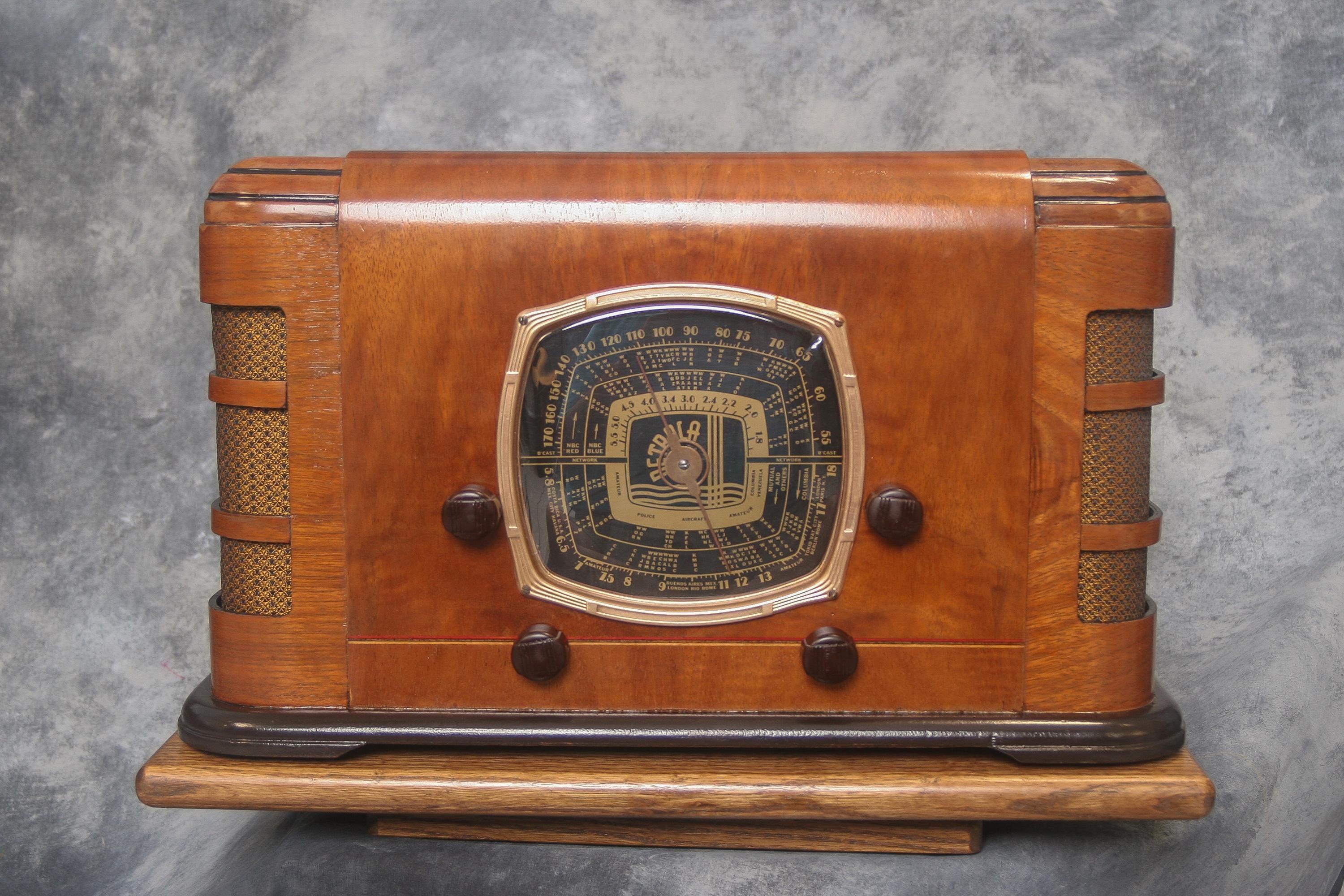 Antique Art Deco Radio - Etsy