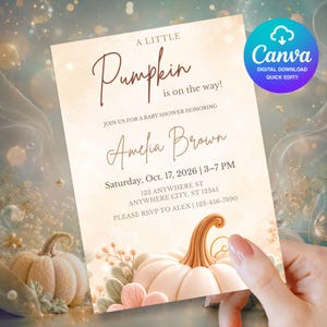 Op de afbeelding: Een rechthoekige uitnodigingskaart voor een babyshower met een crèmekleurige achtergrond en een aquarelillustratie van een pompoen onderaan. De tekst luidt A LITTLE Pumpkin is on the way! JOIN US FOR A BABY SHOWER HONORING Amelia Brown Saturday, Oct. 17, 2026 | 3-7 PM 123 ANYWHERE ST ANYWHERE CITY, ST 12345 PLEASE RSVP TO ALEX | 123-456-7890.