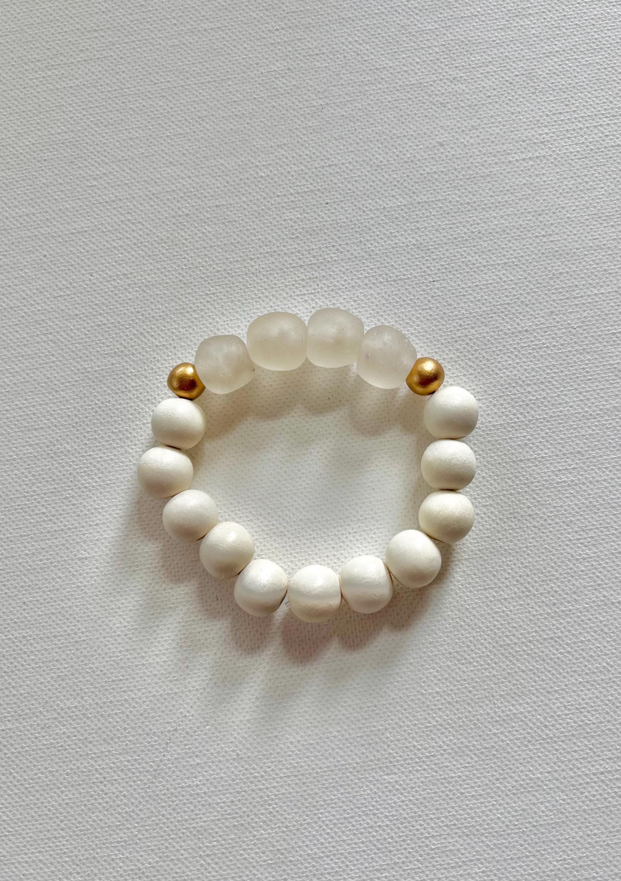 ホワイトガラスブレスレット - Etsy 日本
