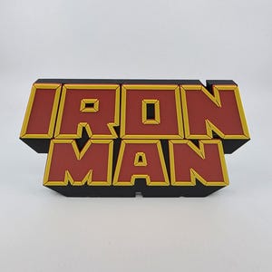 3D gedrucktes Iron Man Logo, Marvel Schreibtisch Dekor, Geek Geschenk