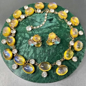 1950’s Vintage Signed Vogue Jewelry Set Yellow Glass Necklace And Earrings