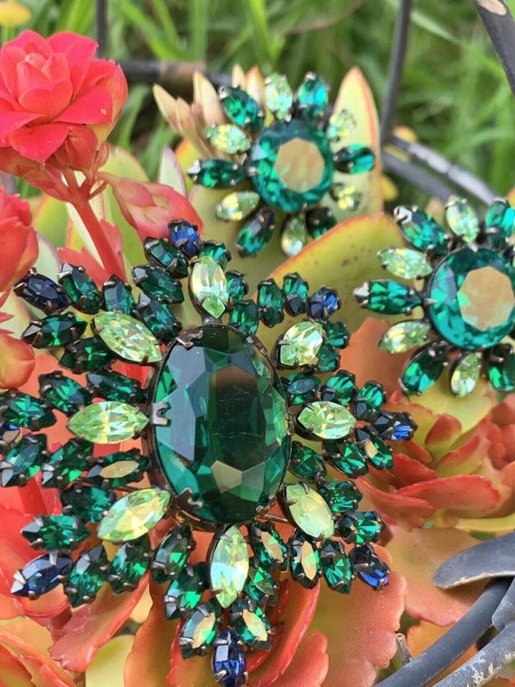 Vintage SCHREINER Jewelry Set Unsigned Emerald And