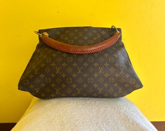 Vintage LV Artsy Monogram