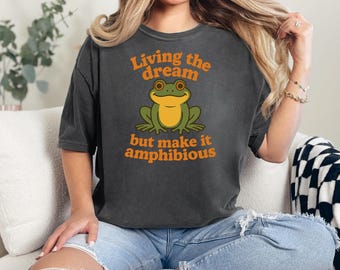 Retro Frog Graphic Tee for Adults | Amphibian Humor Shirt | Vintage Frog Lover T-Shirt