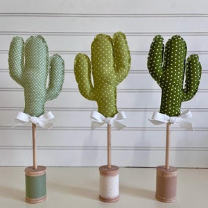 Cactus on Wooden Stand, Cactus Décor, Cactus Gift, South West Décor, Cactus Centerpiece