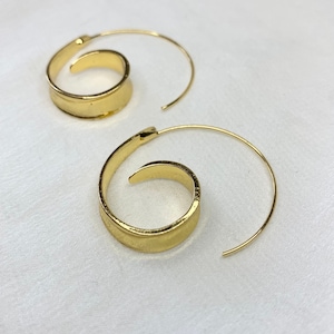 Spiral Earrings, gold plated, abstract earrings, minimalist.