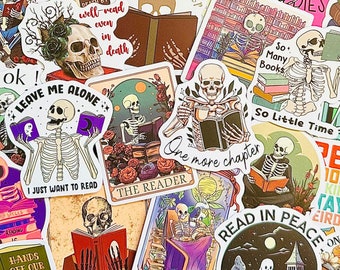 Paquete de pegatinas de libros de calaveras, pegatinas de libros Kindle (5) pegatinas de rincón de libros impermeables con temática de lector, botella de agua, regalo para amantes de los libros portátiles