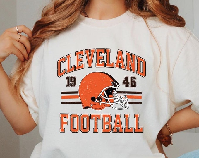 Vintage Style Cleveland Football Shirt, Cleveland Football Shirt, Retro Cleveland T-shirt, Football Shirt, Sunday Football Tee, Football Fan