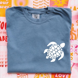 Turtle Shirt, Love Turtle Comfort Colors Shirt, Sea Turtle Shirt, Beach Life Shirts, Turtle Shirt, Save the Turtles Trip, Adventure Shirt