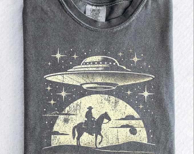UFO Cowboy Shirt, Retro Western Comfort Colors T-Shirt, Vintage Rodeo Graphic Tee, Oversized Cowboy T Shirt, Wild West Tshirt, Cowgirl Shirt