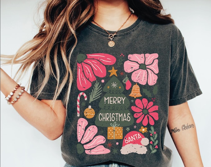 Boho Flower Christmas Shirt, Vintage Retro Style X-mas Shirt, Merry Christmas Groovy, Boho Flowers Floral Gift, Holiday Winter Bohemian Tee