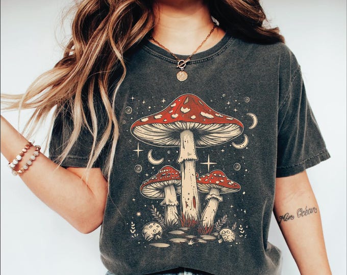 Boho Mushrooms Shirt, Unisex Tshirt, Hippie Mushrooms Comfort Colors Shirt, Boho Men Women Shirt, Retro Celestial Shirt, Mushroom Lover Gift