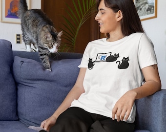 Camiseta Coding Cats: Camiseta divertida com estampa de laptop em R para cientistas de dados.