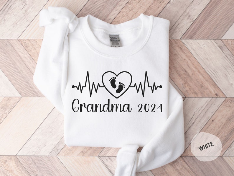 Grandma Est 2024 Sweatshirt, Gift for Grandma, Grandma Sweatshirt