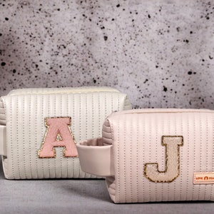 Bolsa de maquiagem personalizada inicial, bolsa de maquiagem de couro personalizada feminina, cosméticos de veludo, bolsa de higiene de viagem, presente de dama de honra, presente de aniversário para ela,