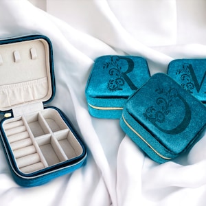 Portagioielli in velluto italiano personalizzato, portagioielli inciso, regali per la festa della mamma, organizer per gioielli damigelle, custodia per gioielli da viaggio