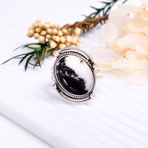 Natuurlijke witte buffelturkoois 925 sterlingzilveren ring, verstelbare ring, edelsteenring, handgemaakte ring, valentijnssieraden cadeau voor haar.