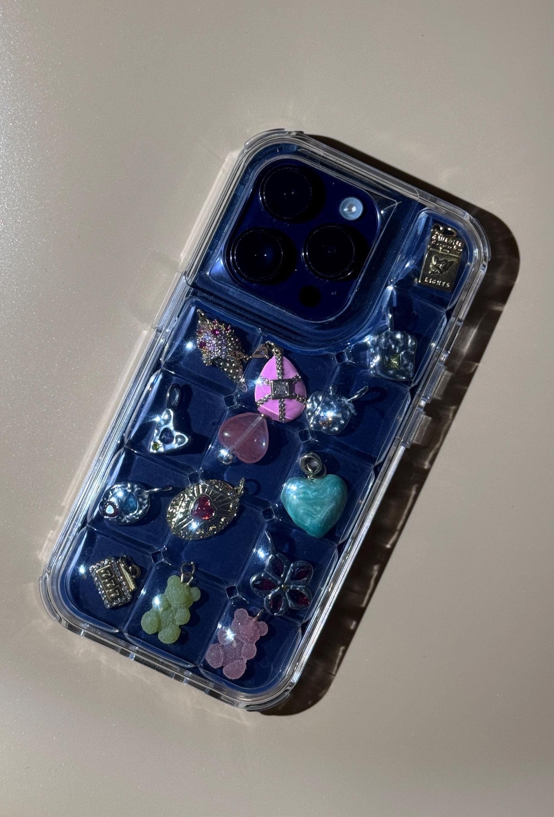 3D Pokopoko Case, Clear Puffer Bubble Shaker Phonecase, iPhone 17
