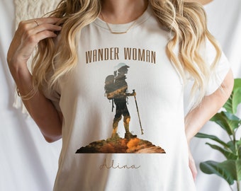 Camiseta de senderismo para mujer, personalizada con nombre.