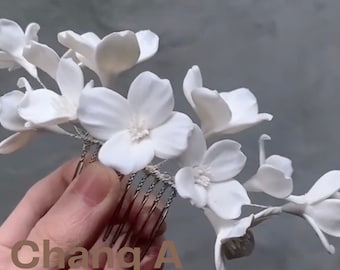 White clay flower bridal hair comb, bridal hair pin, bridal headpiece, bridal hair jewelry, bridal hair accessories