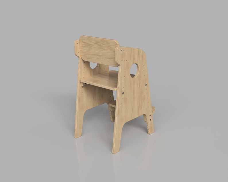 Puede incluir: Un taburete de madera con respaldo y estante. El taburete est&aacute; hecho de madera clara y tiene un dise&ntilde;o sencillo.