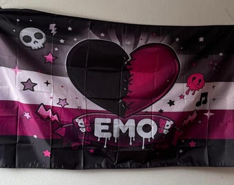 Emo Heart Flag: Black, Pink, White Stripes with Skull & Music Notes – 90x150cm