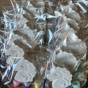 Set di colori a gesso unicorno | Attività creativa, regalo, regalo per la scuola o l'asilo | Include colori e pennello