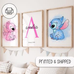 Personalisierte Stitch and Angel Aquarell Kunst - Kinderzimmer Wand Geschenke - Individueller Initial Name Print - Stitch Malerei - Wand Kunst Geschenk Poster