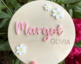 Personalised Pregnancy Baby Name Birth Announcement Daisy Flower Disc Sign Plaque 14x14cm