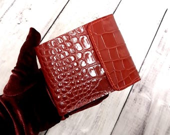 Women leather wallet small crocodile embossing, Compact wallet, Wallet for Women, Unique Gift for her