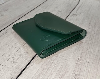 Green Minimalist leather Wallet, Small Compact  wallet
