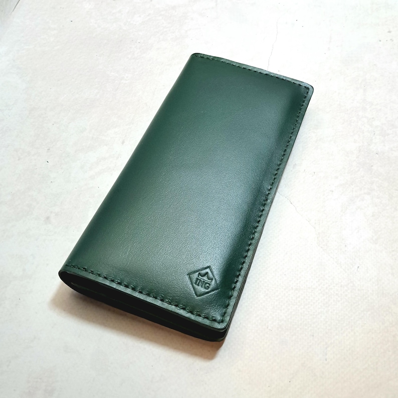 Green crocodile embossed Long Leather Wallet, Purse for women's and men's, Ideal Gift Smooth - Green