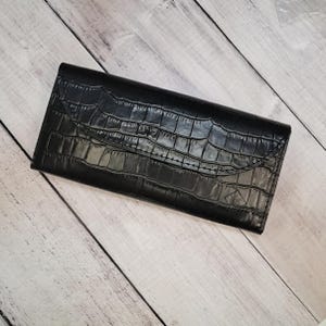 Carteira de couro fofa | Carteira com relevo de crocodilo | Presente para ela | Carteira longa feita à mão para mulheres