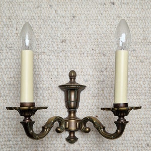 Art Nouveau wall lamp