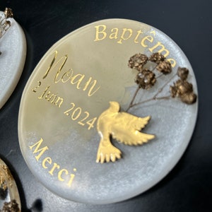 Magnet de Baptême - Cadeau remerciement invités - Aimant personnalisable - Prénom, Date, Merci - Boîte Cadeau - Croix ou Colombe - Epoxy