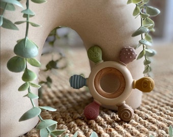 Khaki Teething Ring | Wood & Silicone BPA Free Teether