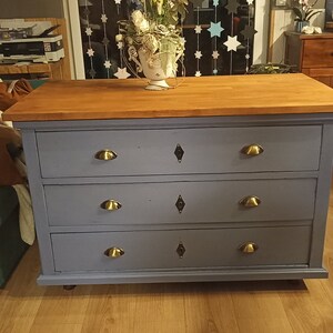 Beautiful dresser image 1