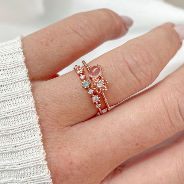 Flower Crystal Ring, Cute Ring, Resizable Ring, Gold Ring, Staking Ring, Dainty Ring, Minimalist Ring, Simple Ring, Unique Ring