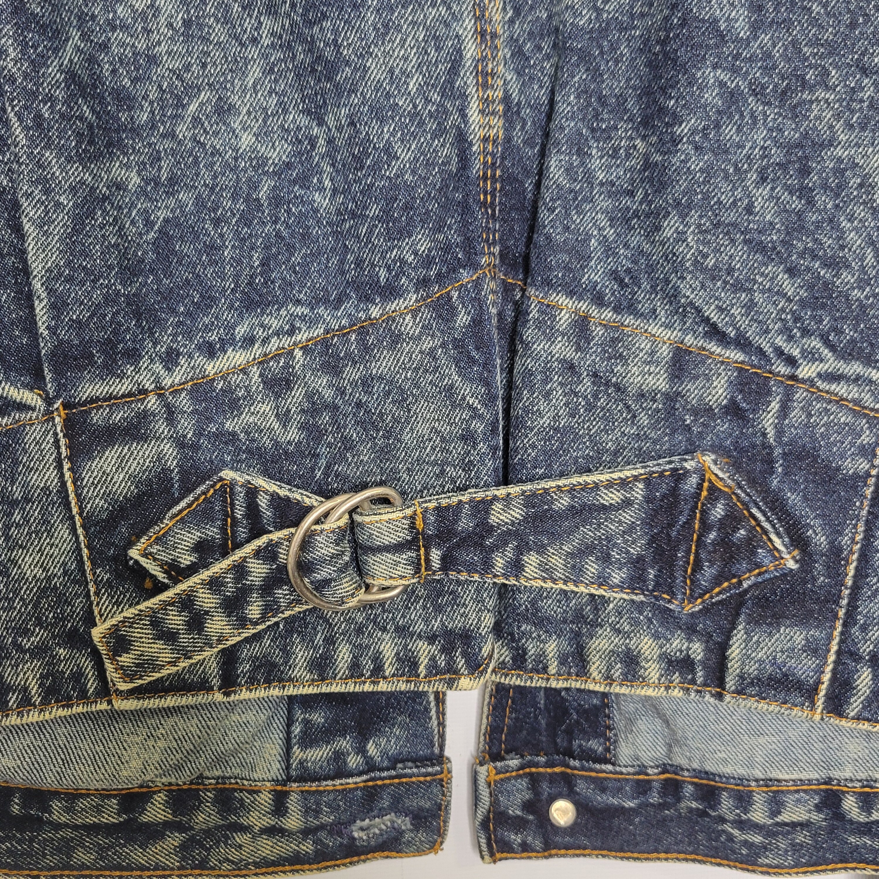 Vintage Levis Men's Large Blue Acid Wash Denim Jacket