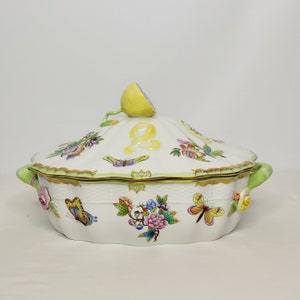 Herend Queen Victoria Large Covered Vegetable Dish Bowl Tureen Lemon Finial #50