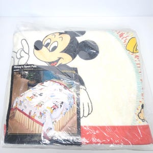 Vintage 1978 Beacon Mickey Mouse Sport Pals Twin Blanket Mickey, Donald, Daisy, Pluto