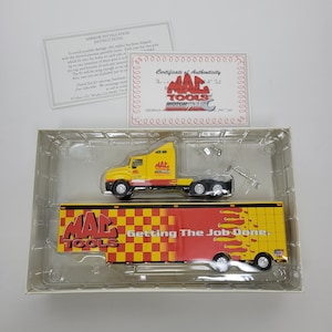 GMP MAC Tools Racing Transporter 1:64 Diecast Motor Sports Semi Truck 1st Edition