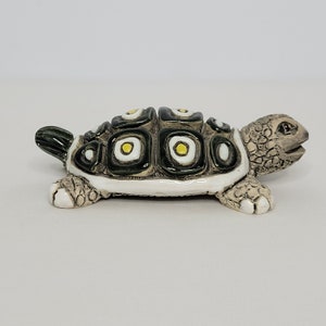 Artesania Rinconada Art Pottery Figurine Turtle Uruguay Clay Ceramic 5&quot; x 2.5&quot;