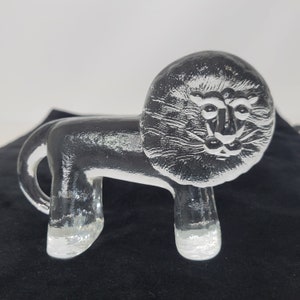 Vintage Kosta Boda Bertil Vallien Clear Art Glass Lion Figurine Paperweight