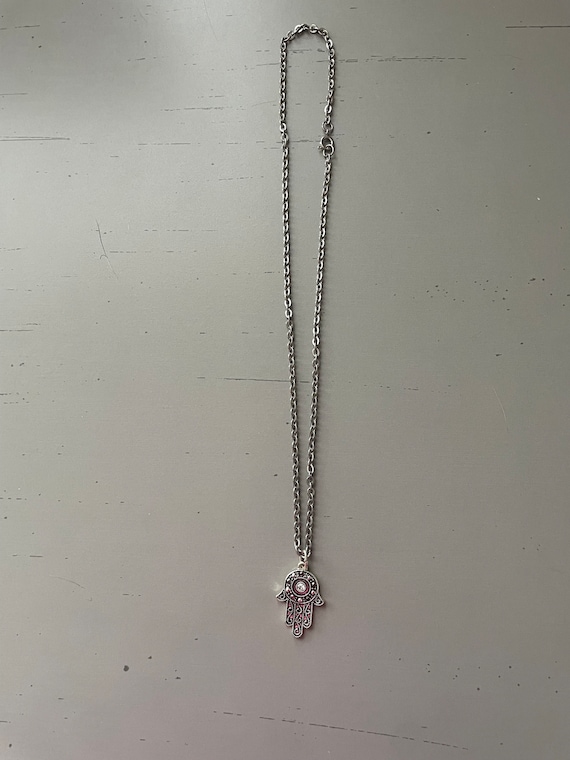 silver hamsa necklace