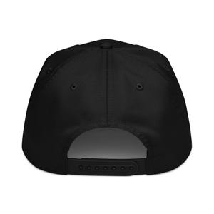 May include: A solid black baseball cap with a flat brim. The cap features a snapback closure for adjustable sizing. The crown of the hat is structured, and the overall design is simple and versatile.