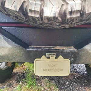 Osłona zaczepu przyczepy Claymore Mine do zaczepów 2" – zapobiegająca przedostawaniu się spalin – wyprodukowana w USA