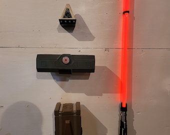 Galaxys edge legacy lightsaber mount for case, lightsaber, wayfinder - display mount -  lid can be open or closed